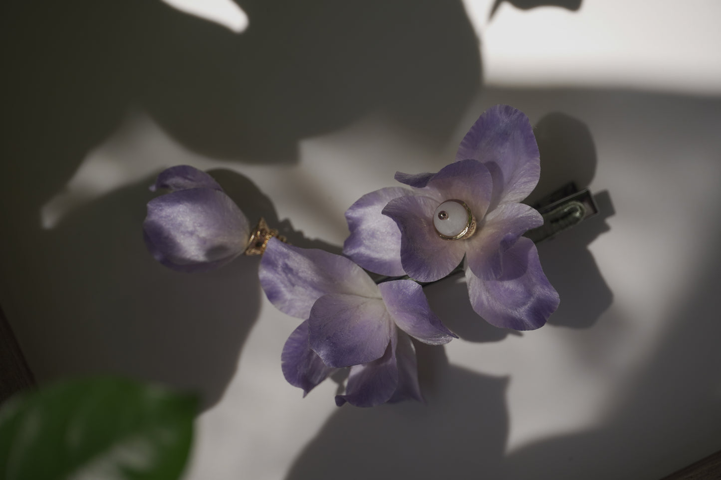 Traditional Chinese Ronghua Hair Clip – Handmade Purple Velvet Flower, Vintage Hanfu Hair Accessory
